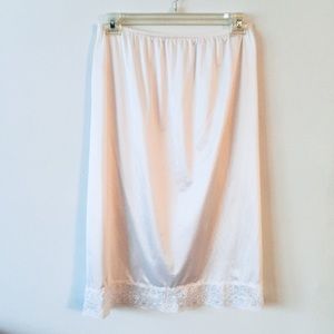 Sears Full Figure Half Slip Log XL Lace Trim White